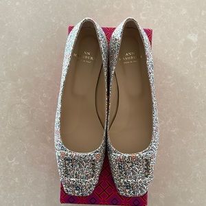 NEW Ann Mashburn Floral Flat 37
